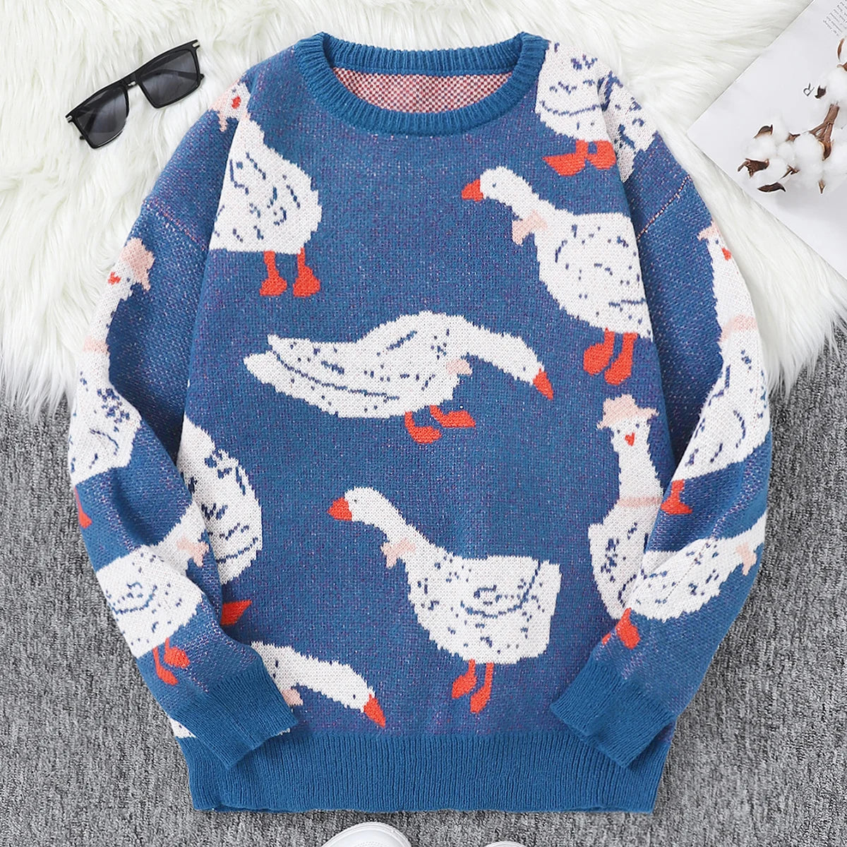 Men's Casual Sweater with Duck Print, Color-Blocking Design, Soft Knit Long-Sleeve Crew Neck Pullover. Casual Crew Neck Knit Pullover for Men, Suitable for Everyday Wear, Unisex Top for Going Out